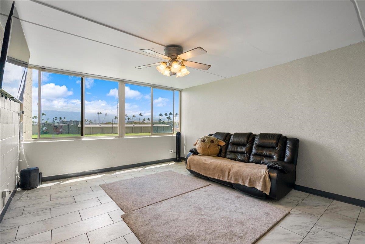 111 KAHULUI BEACH Rd Unit: B-314