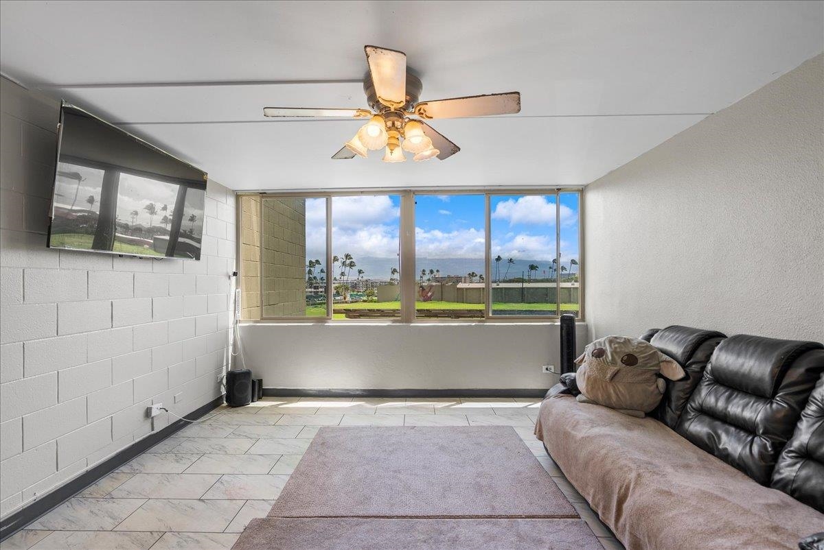 111 KAHULUI BEACH Rd Unit: B-314