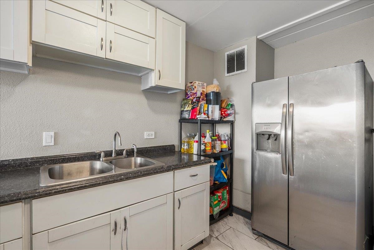 111 KAHULUI BEACH Rd Unit: B-314