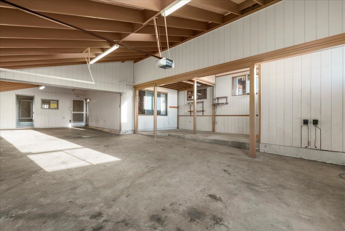 24 Kahoea Pl