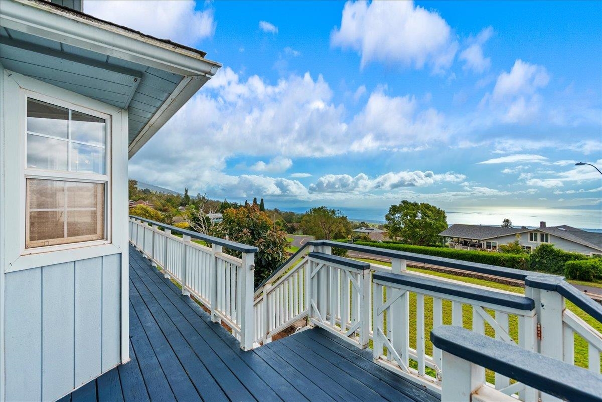 24 Kahoea Pl