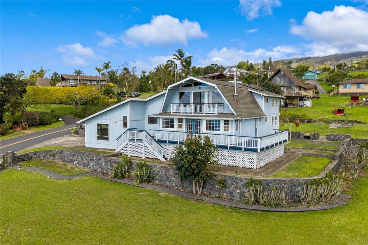 24 Kahoea Pl