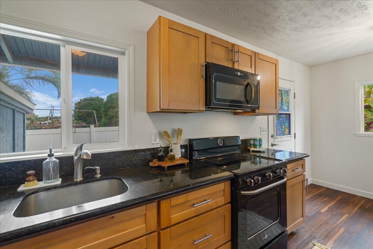 374 Kalua Rd Unit: A