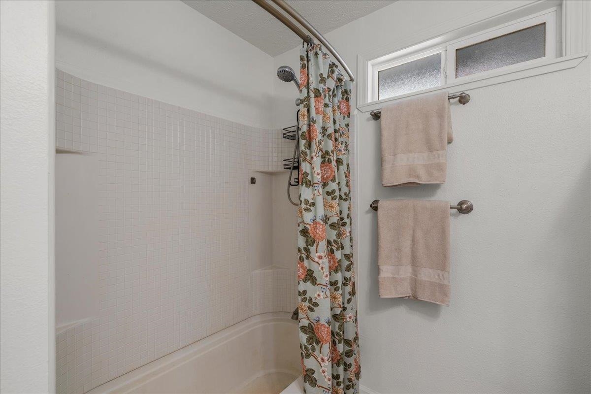 374 Kalua Rd Unit: A