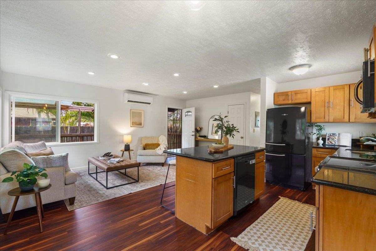 374 Kalua Rd Unit: A