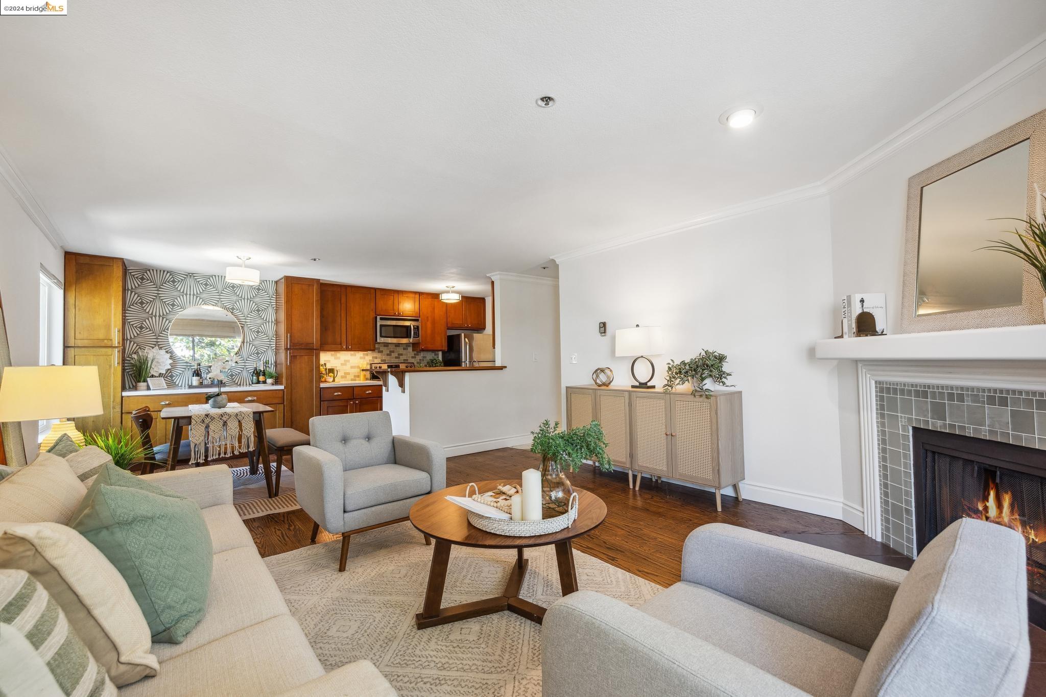 389 Belmont Street # 210