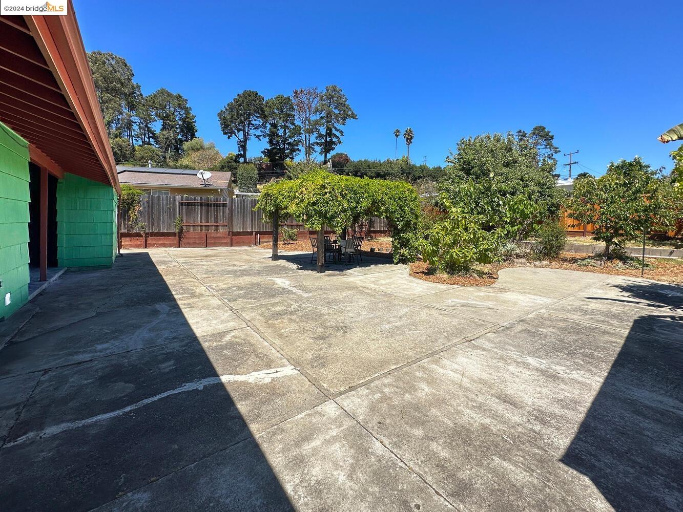 4611 Winsor Way