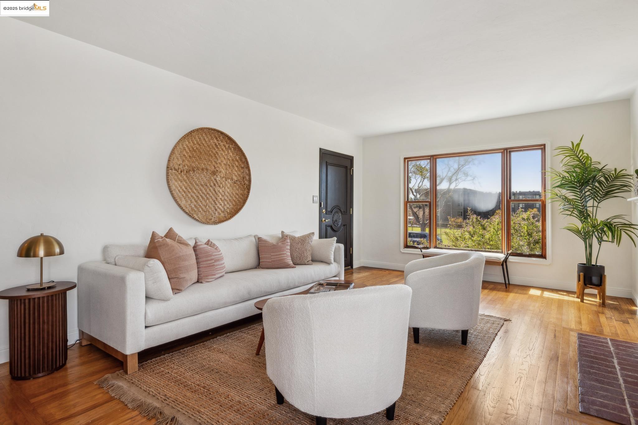 708 Lexington Avenue