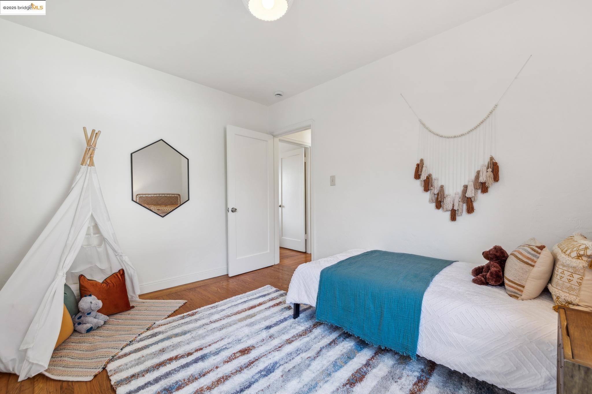 708 Lexington Avenue