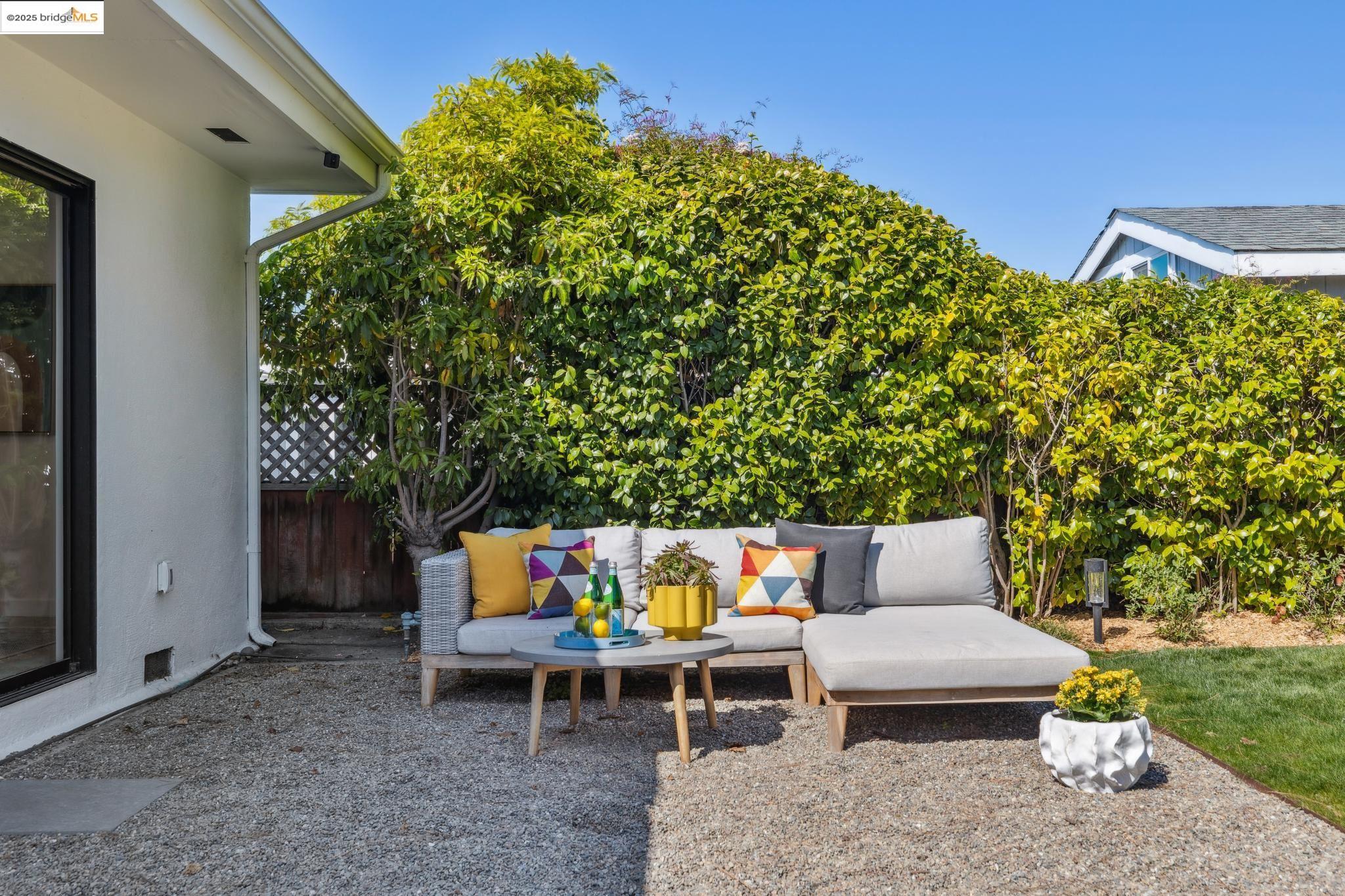 708 Lexington Avenue