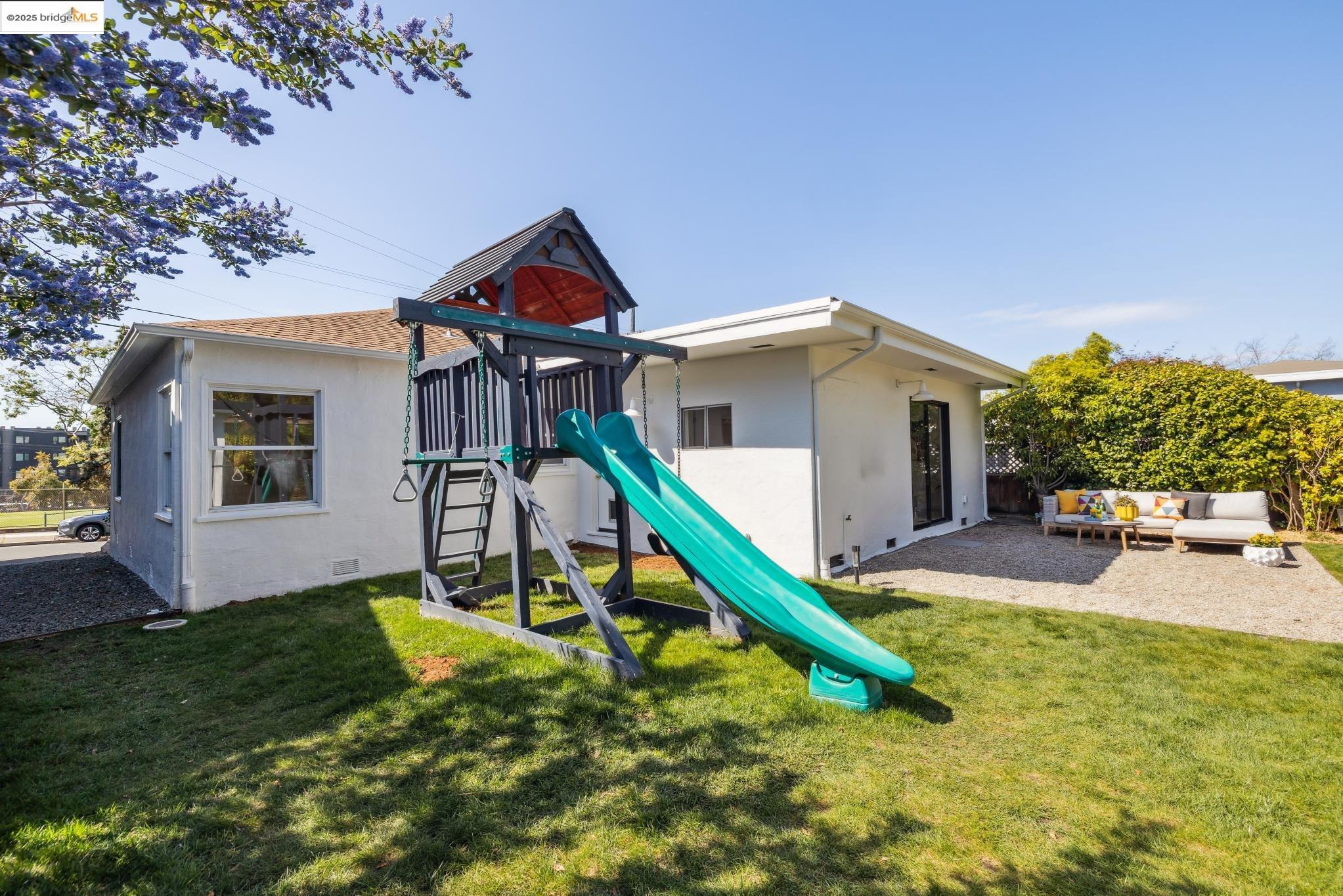 708 Lexington Avenue