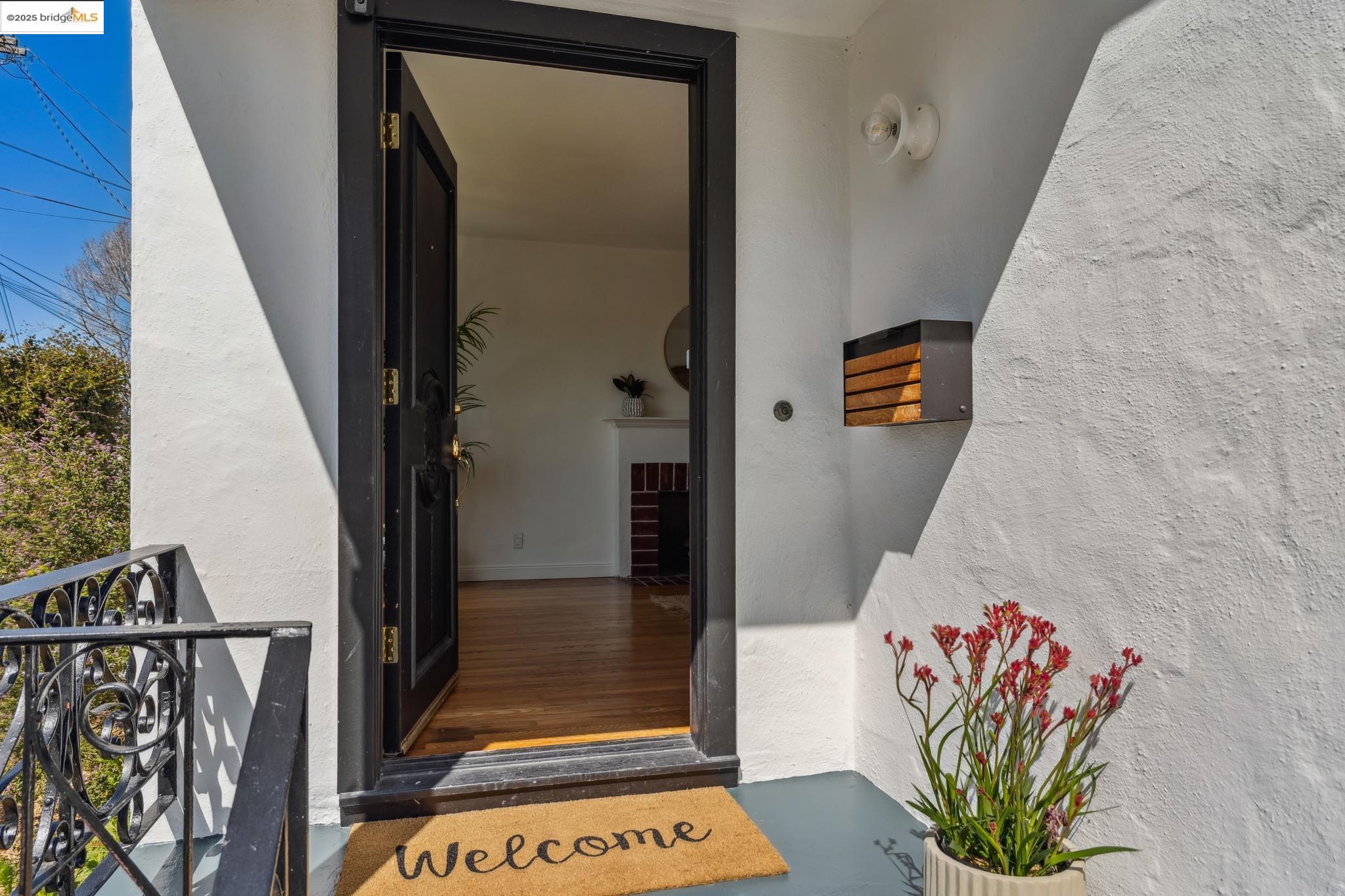 708 Lexington Avenue