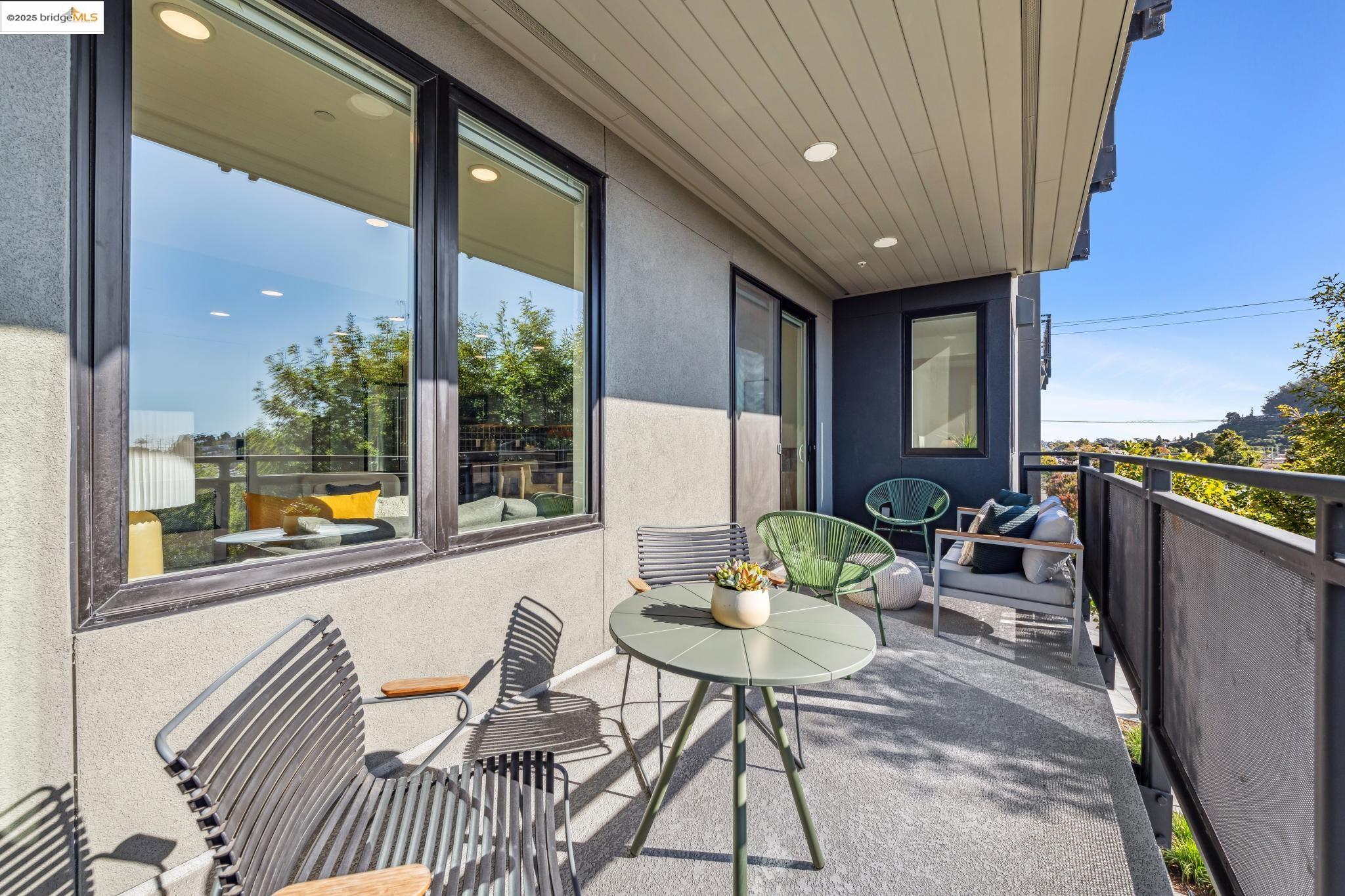 10300 San Pablo Ave # 303