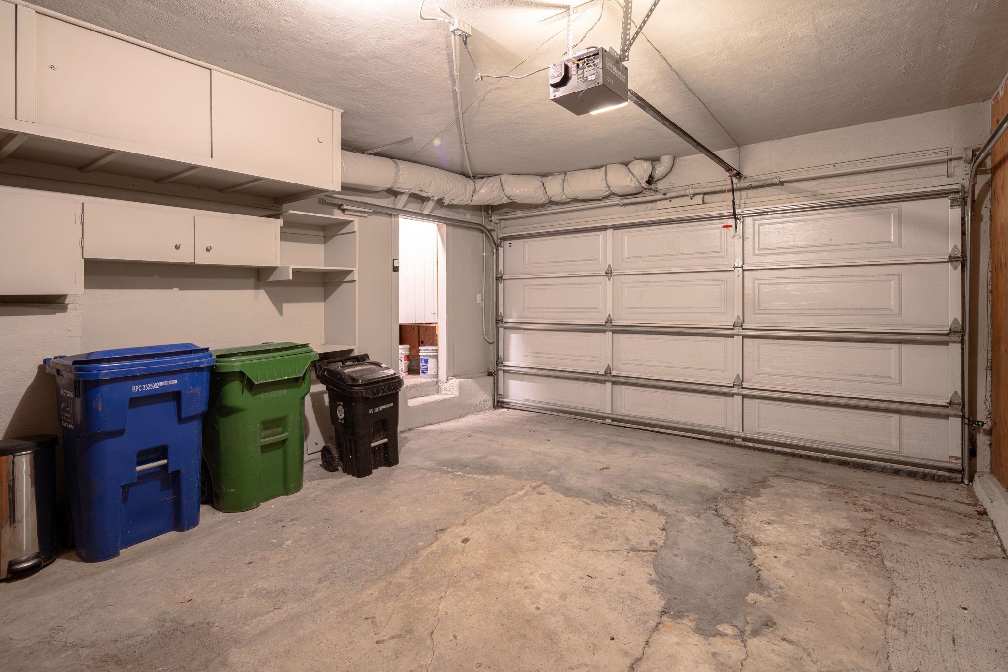 2530 Edwards Ave