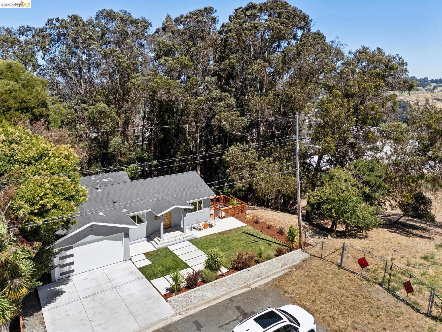 1813 Brentz Ln