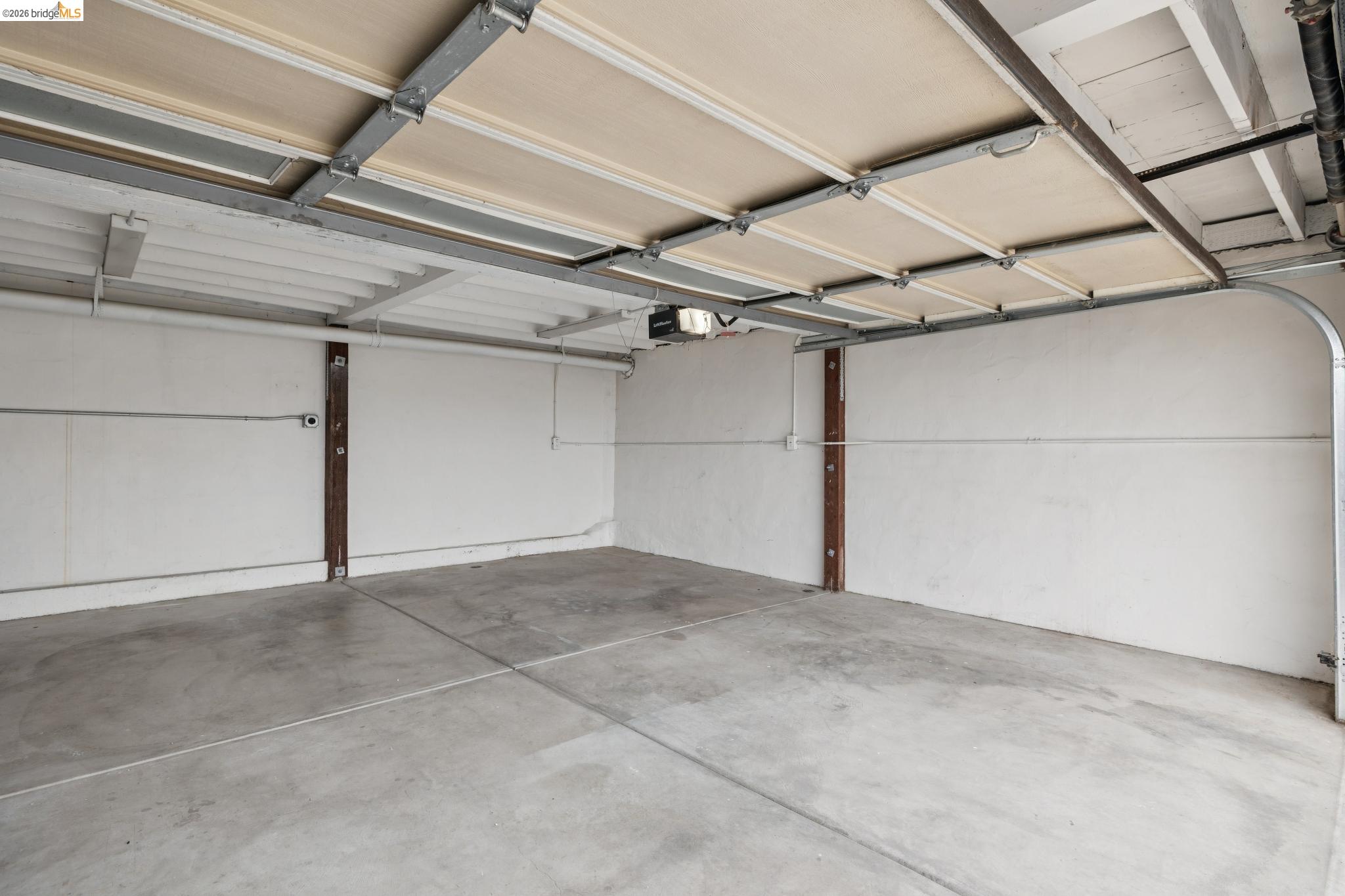 855 Washington