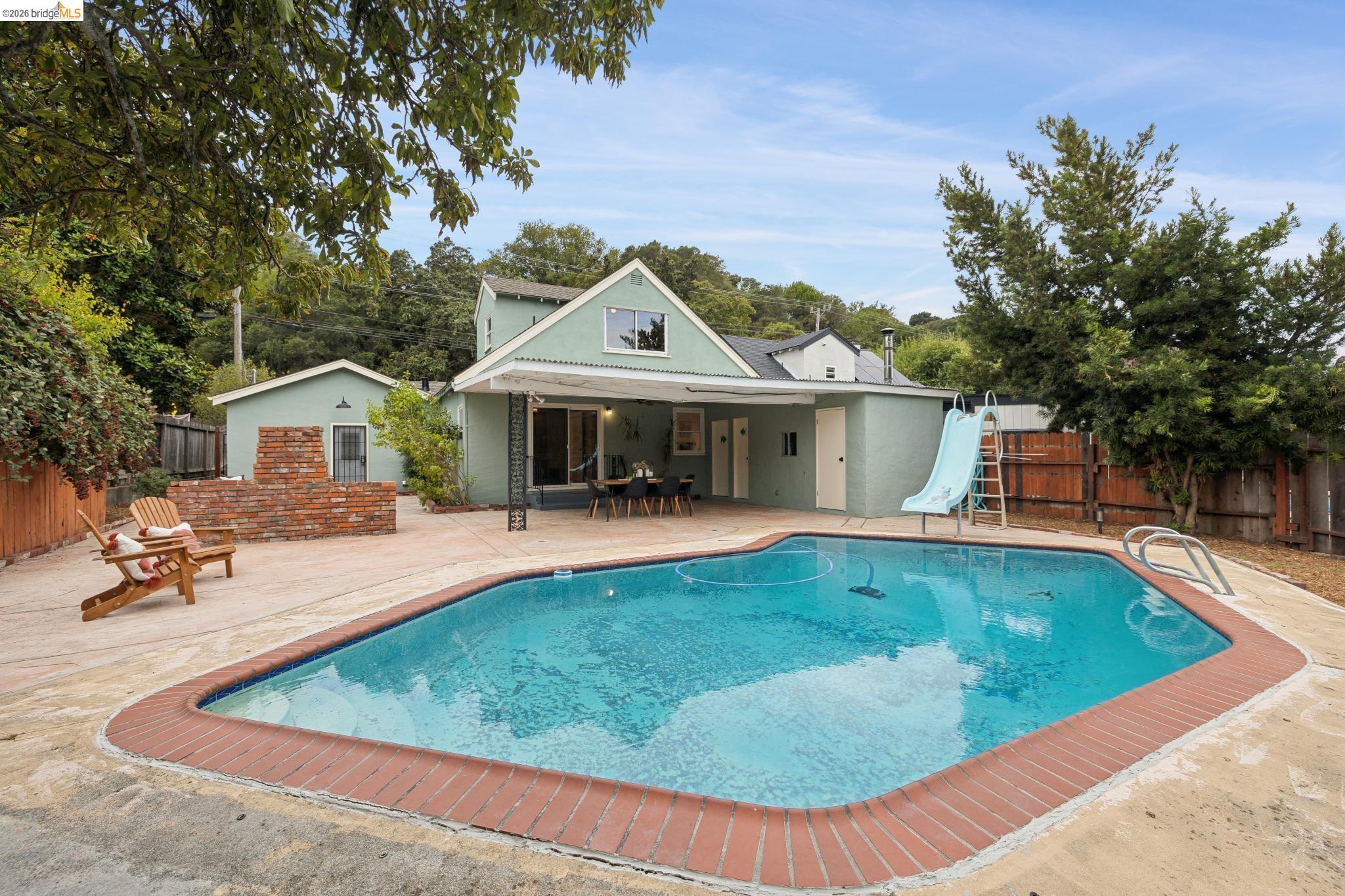3323 Pinole Valley Rd