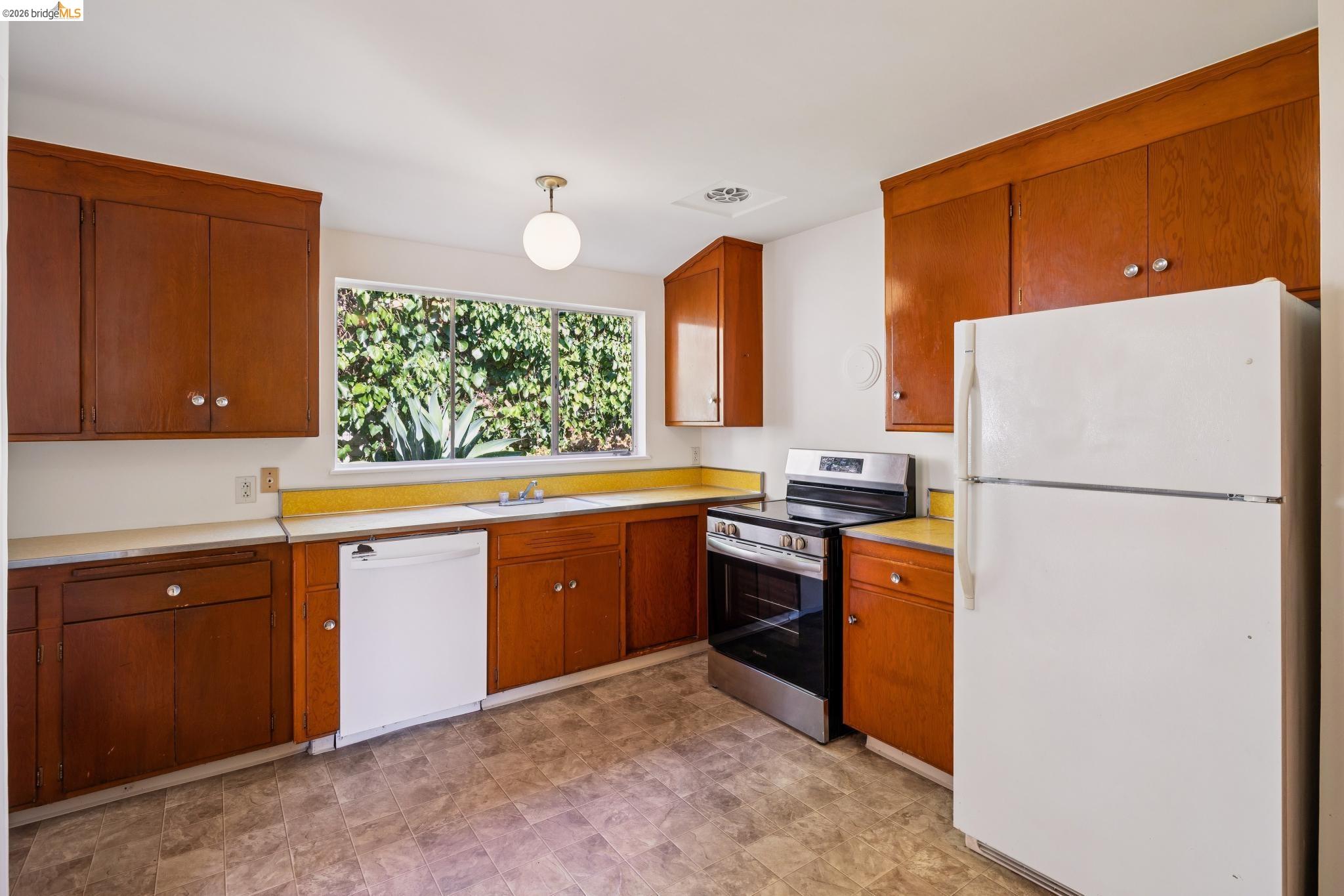 1122 Norvell Ct