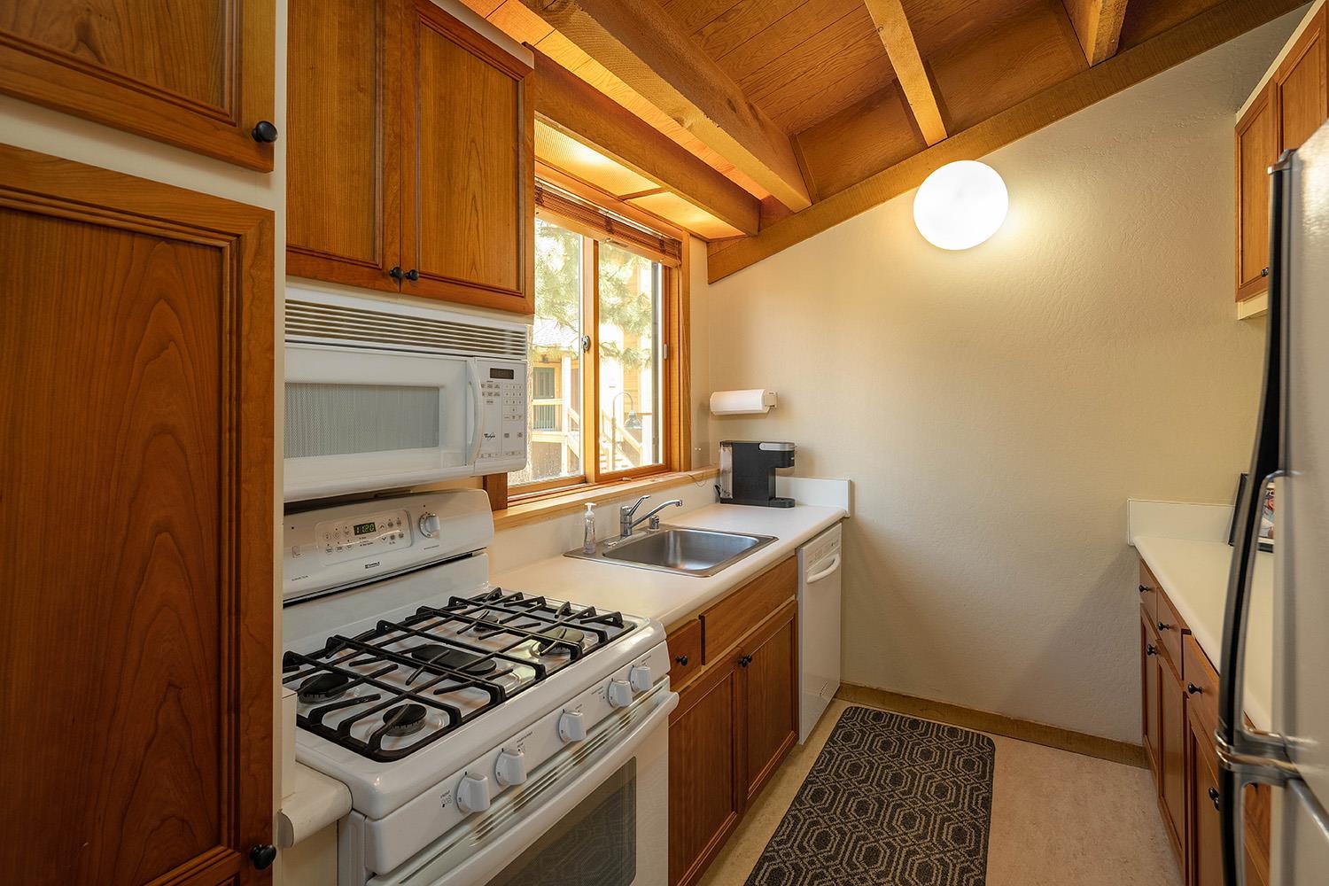 5108 Gold Bend Unit: 5108