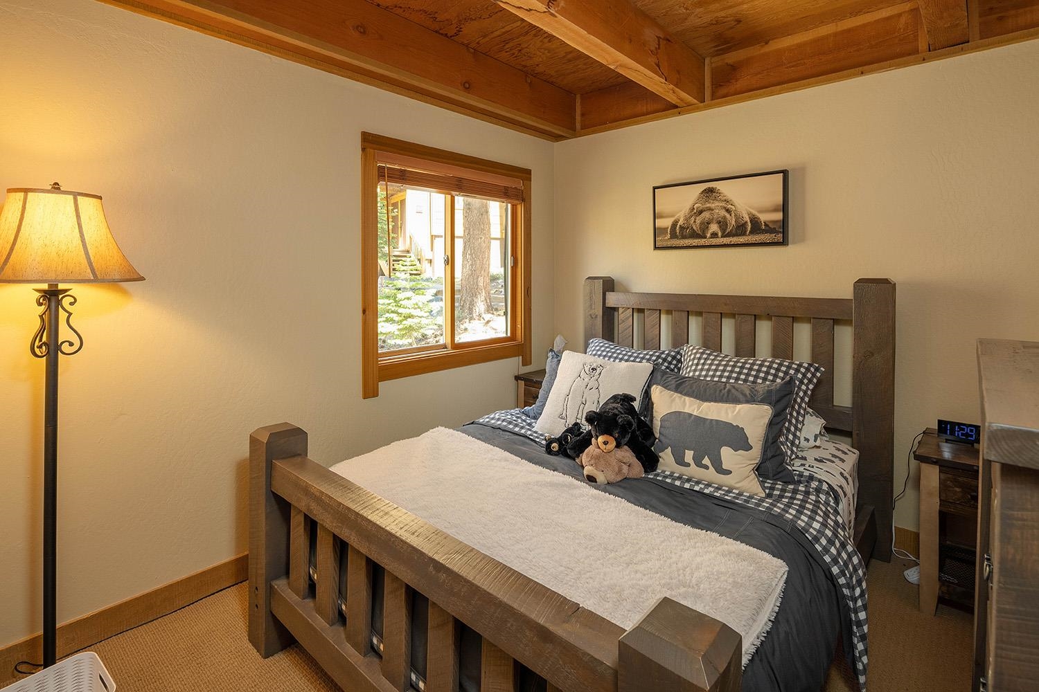 5108 Gold Bend Unit: 5108