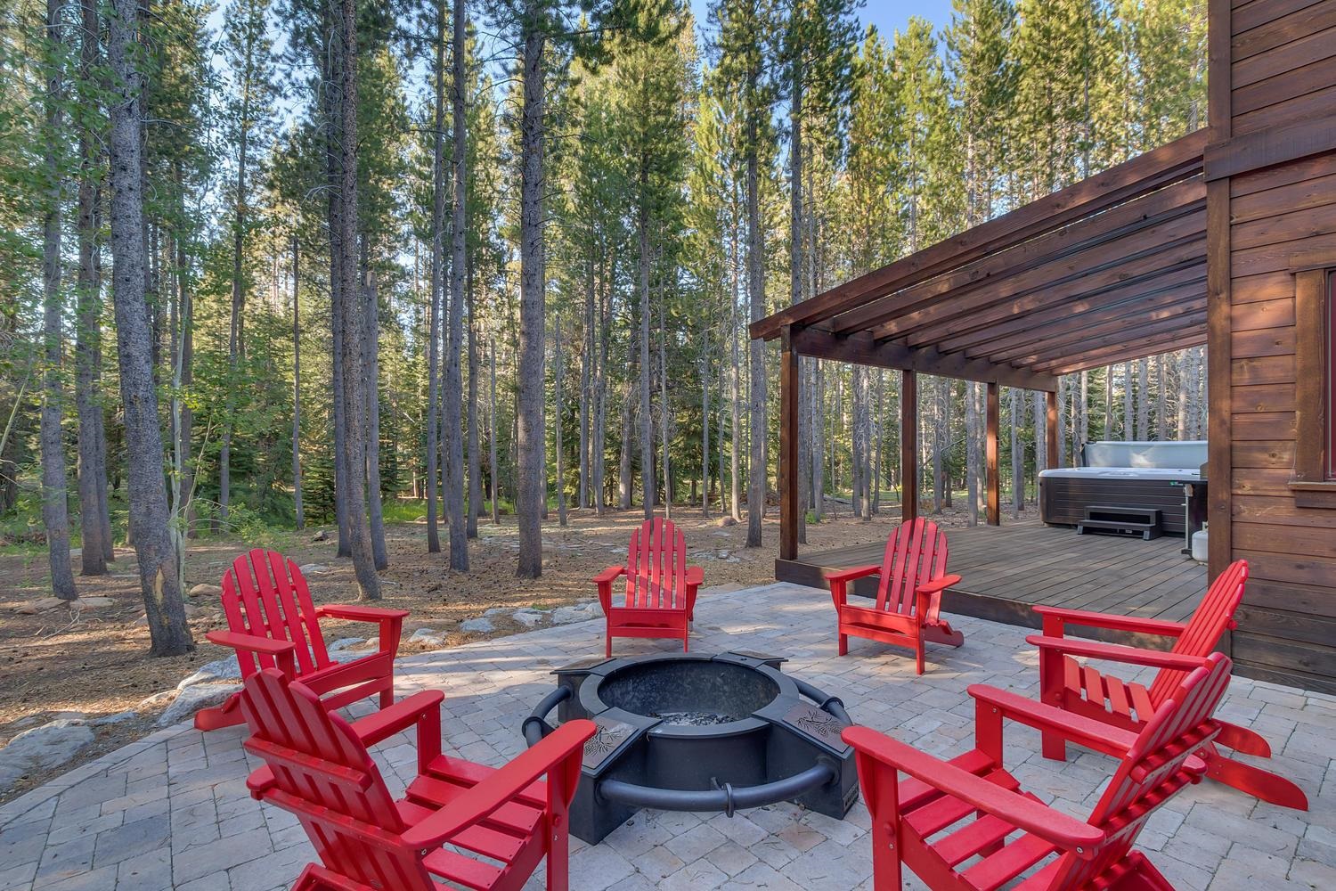 11488 Lucerne Lane
