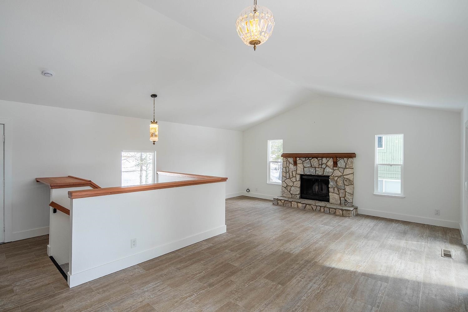 12133 Highland Avenue