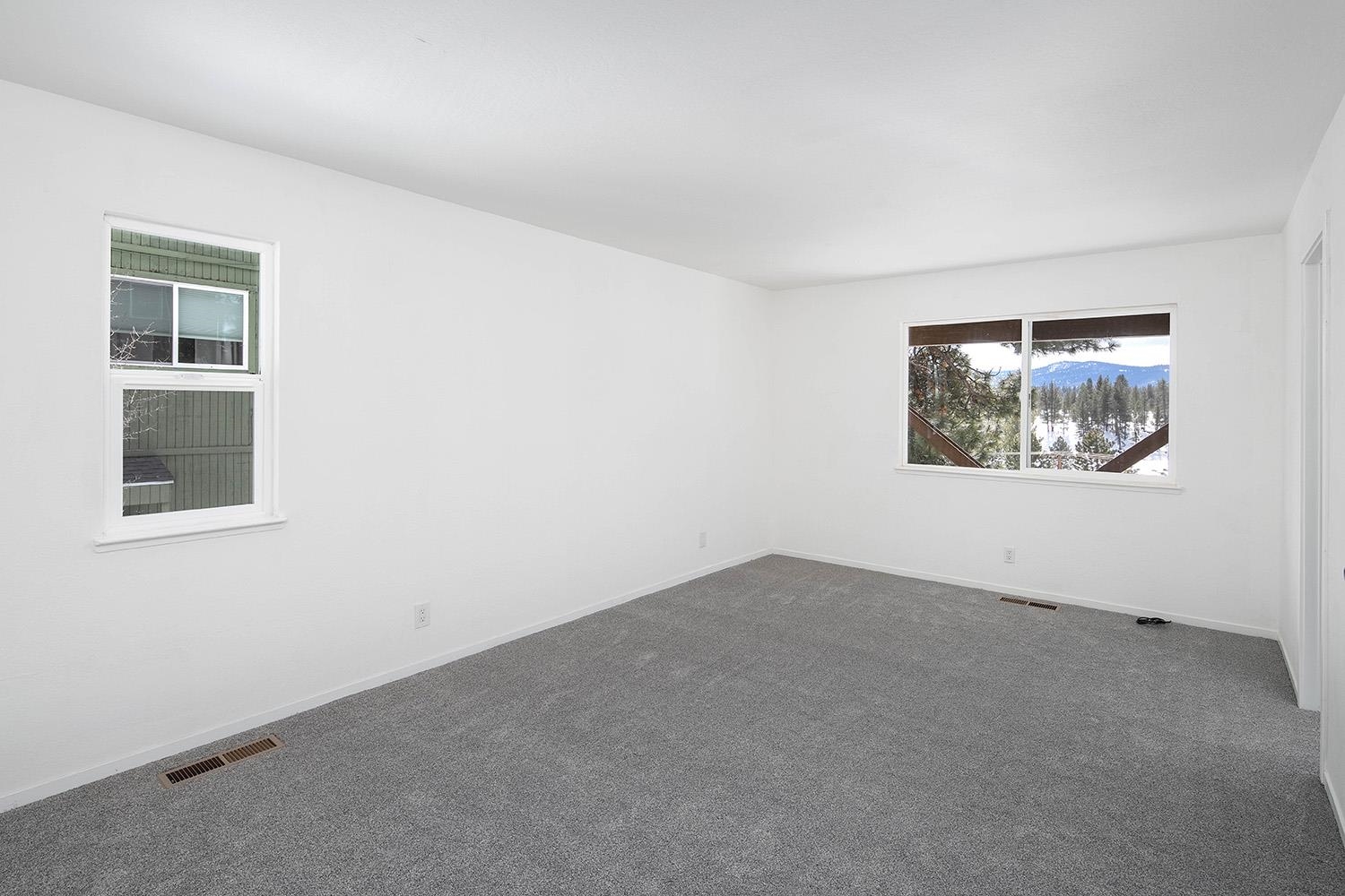 12133 Highland Avenue