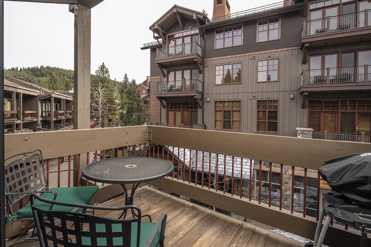 2000 North Village Drive Unit: 312