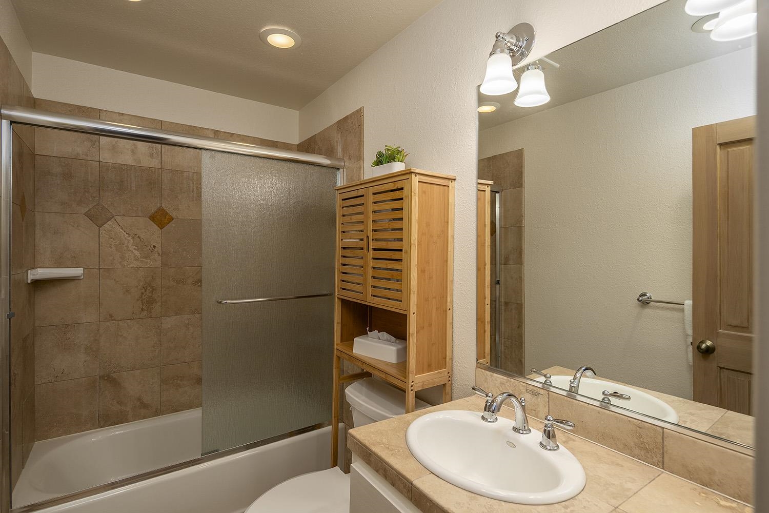 2000 North Village Drive Unit: 312
