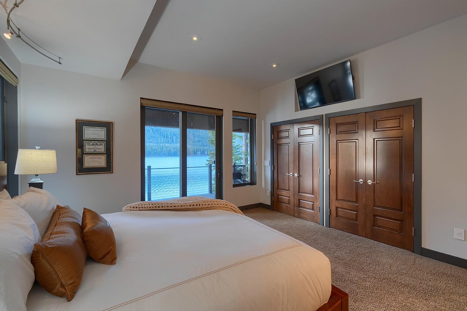14246 South Shore Drive