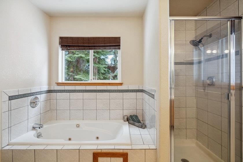 10694 Laurelwood Drive