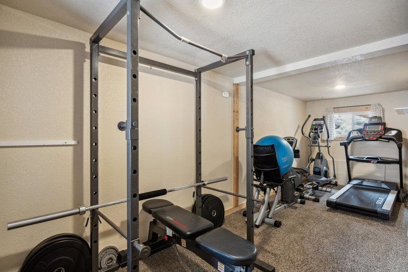 10694 Laurelwood Drive