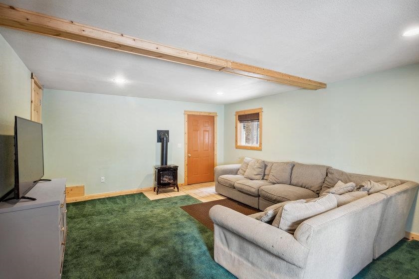 10694 Laurelwood Drive