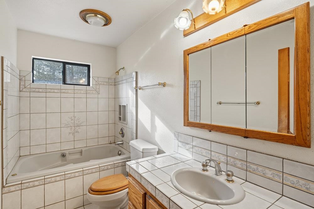 10612 E Alder Creek Road