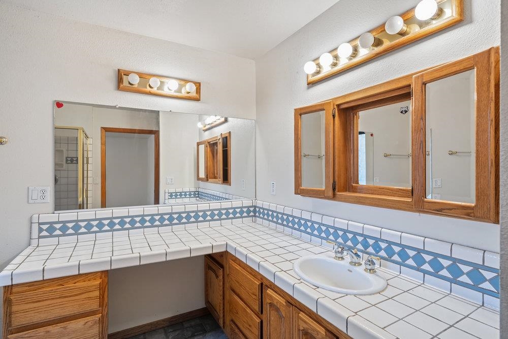 10612 E Alder Creek Road