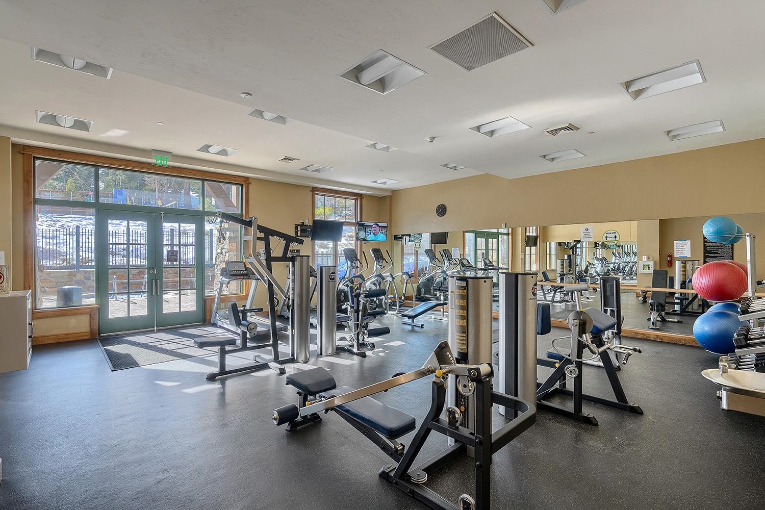 4001 Northstar Drive Unit: 205