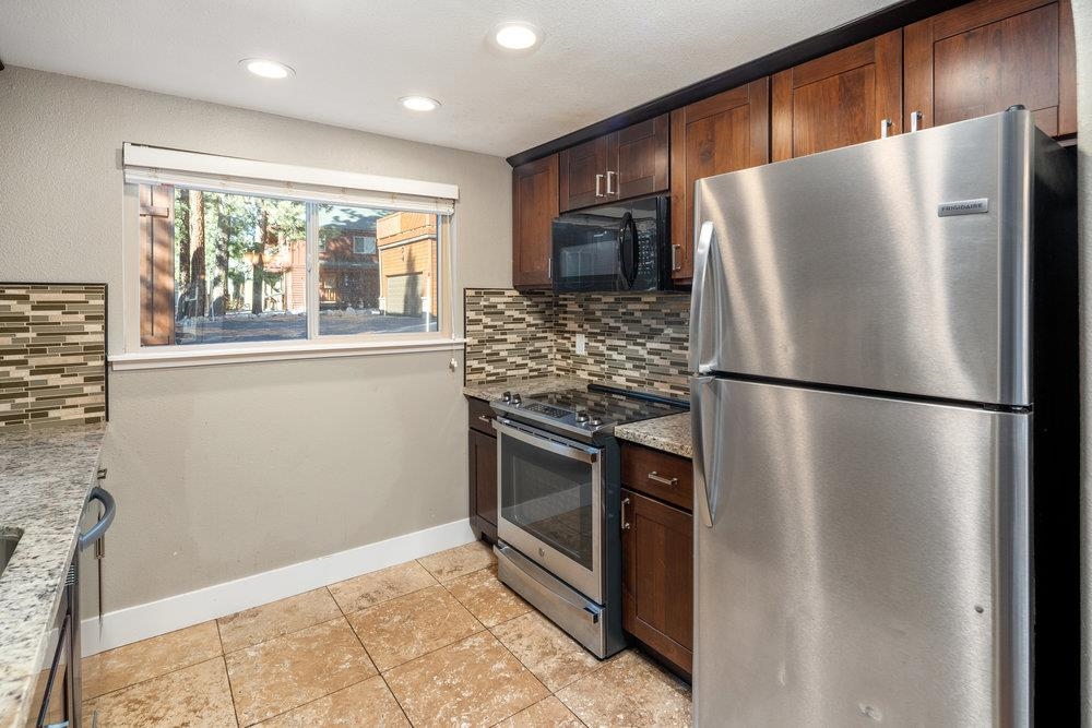 12837 Northwoods Boulevard