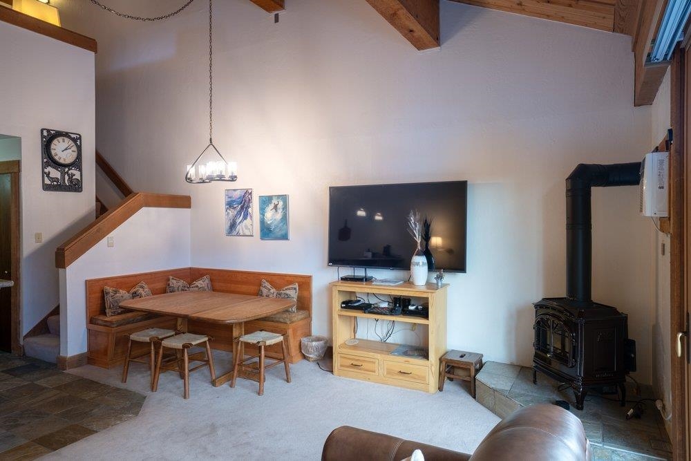 2000 North Village Drive Unit: 316