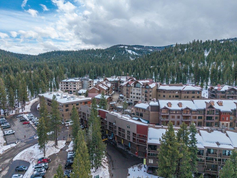 2000 North Village Drive Unit: 316