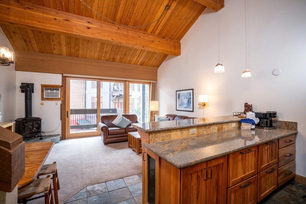 2000 North Village Drive Unit: 316