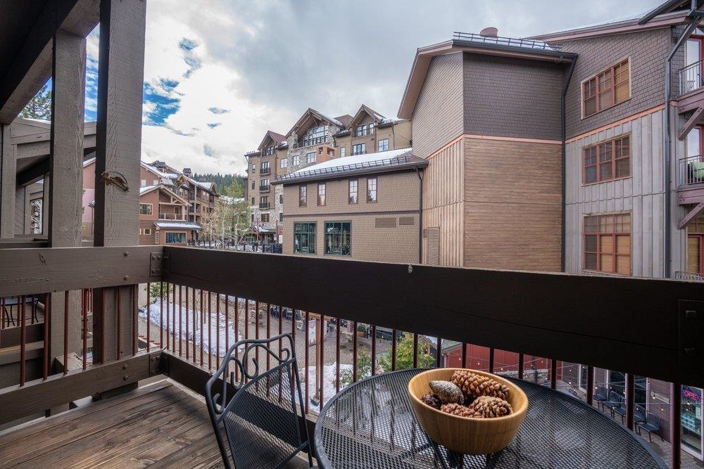 2000 North Village Drive Unit: 316