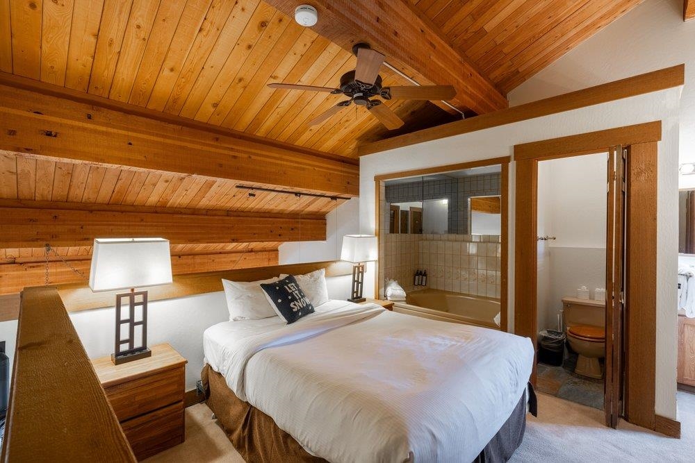 2000 North Village Drive Unit: 316