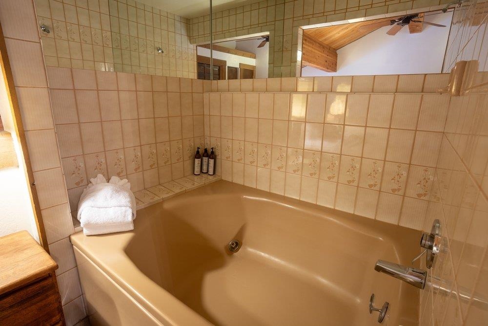 2000 North Village Drive Unit: 316