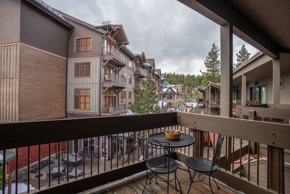2000 North Village Drive Unit: 316