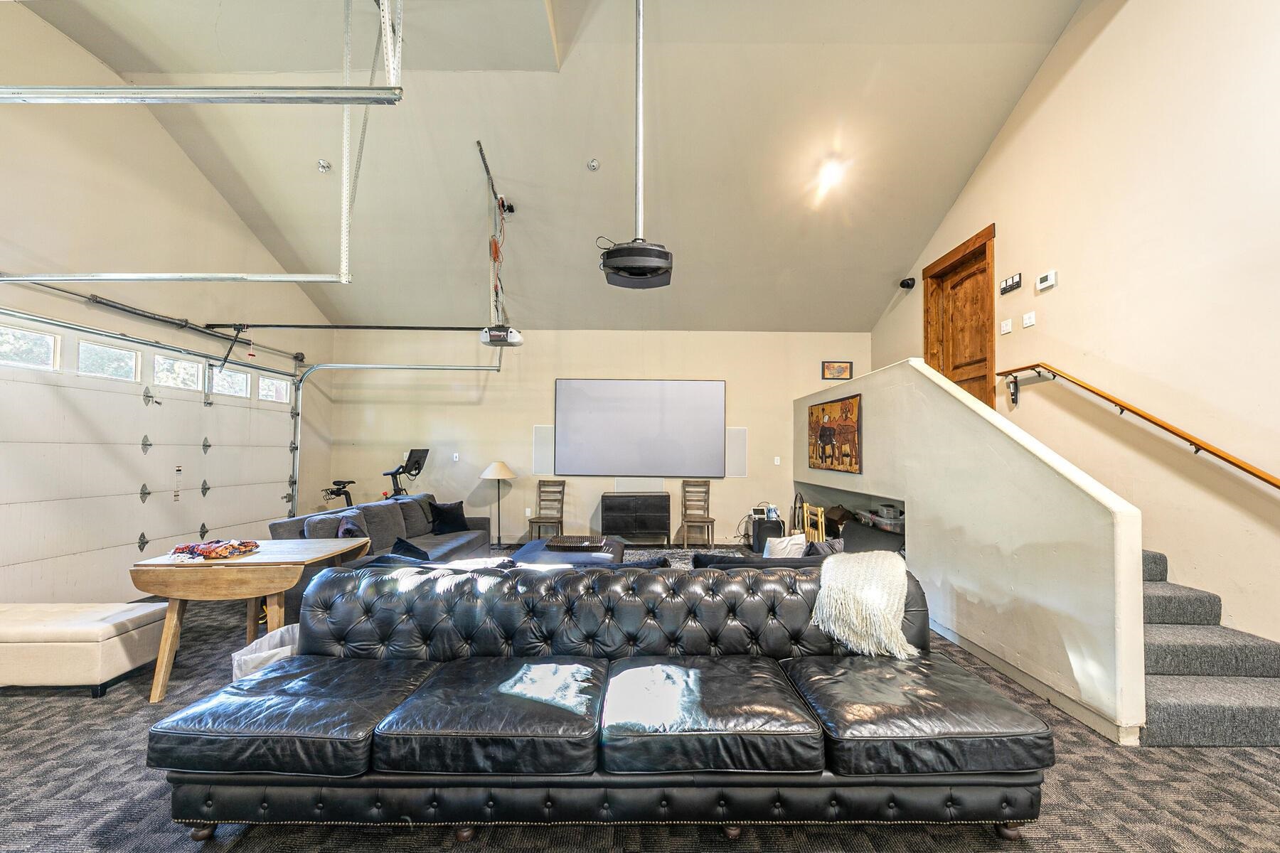 11710 Tinkers Landing