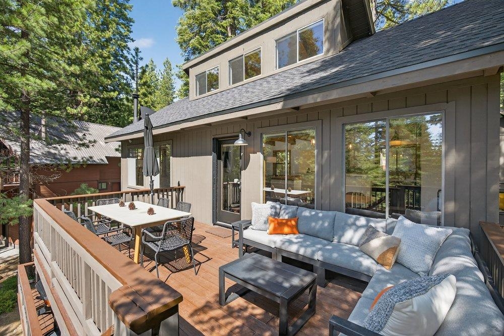 11805 Saint Bernard Drive