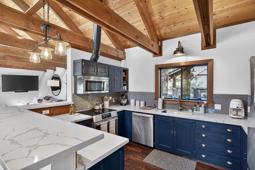 11805 Saint Bernard Drive