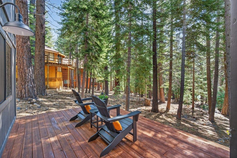 11805 Saint Bernard Drive