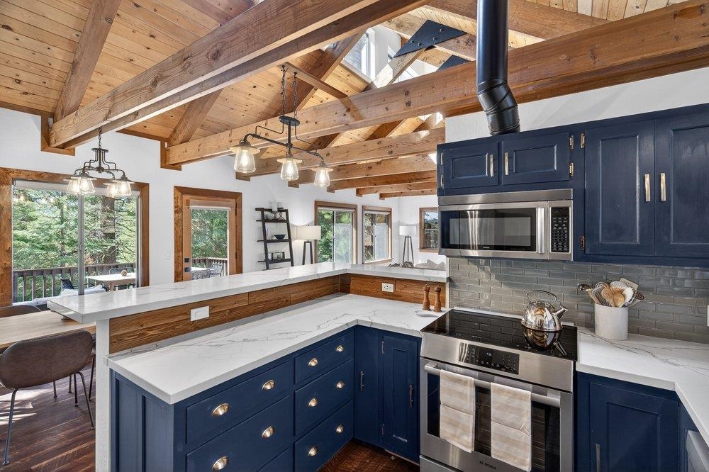 11805 Saint Bernard Drive