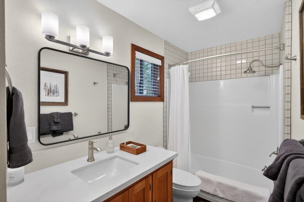 11805 Saint Bernard Drive